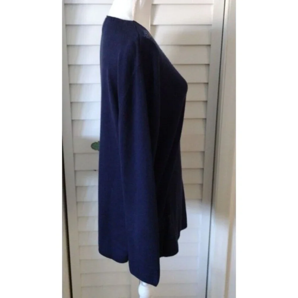 Pendleton‎ women's v-neck embroidered navy sweater L